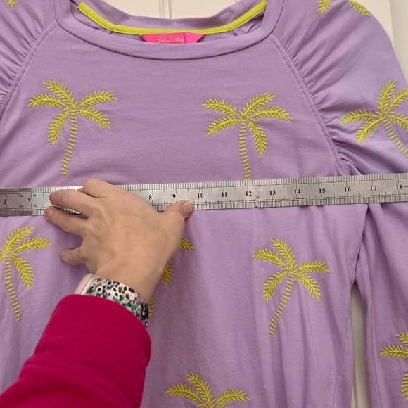 Lilly Pulitzer Aldean palm sweatshirt - Picture 5 of 9